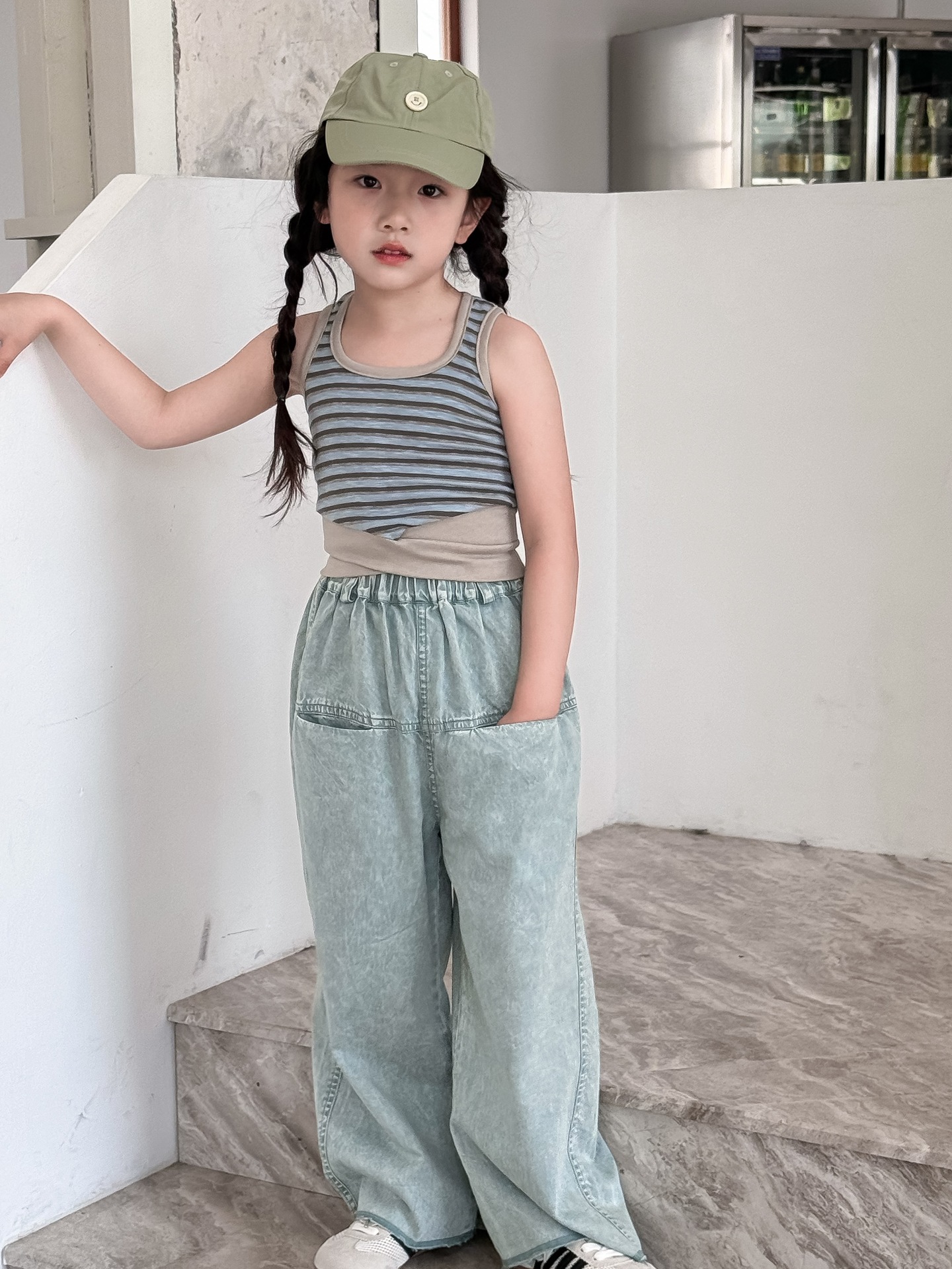 93BE0F4A-E0DB-4F30-9FA3-E6A419