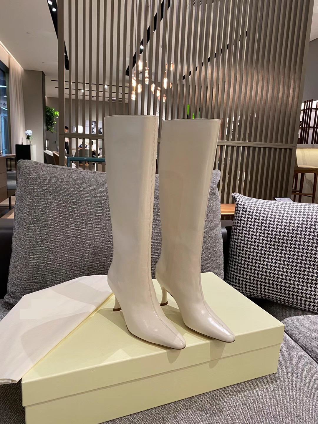 1dbeeebd1c7837ea2ba9621da0477d