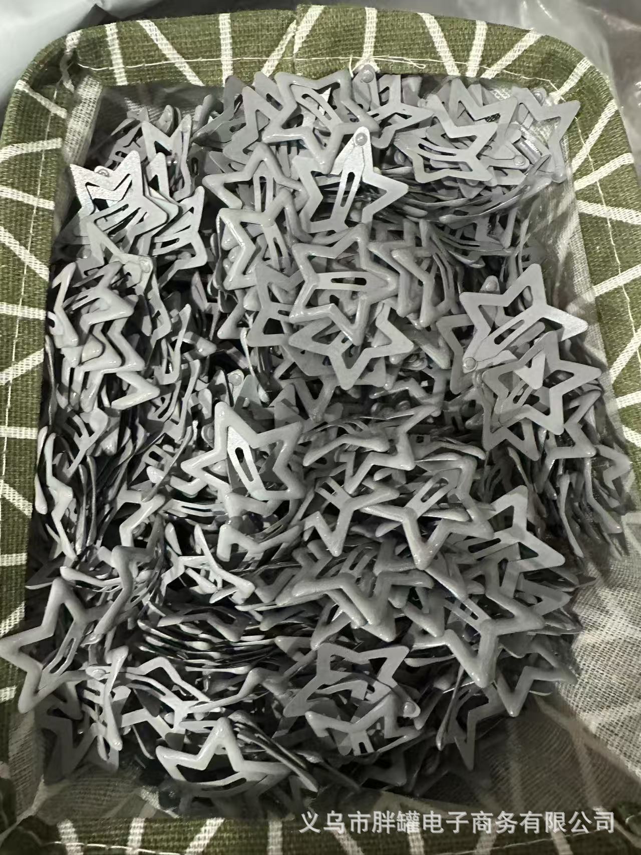 灰色.jpg