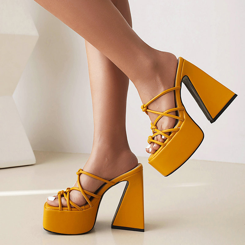 20221021 火美人鞋业-2756 (13).jpg