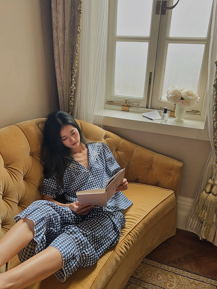 47FD5DD2-5828-4A69-8D25-DEF6B4