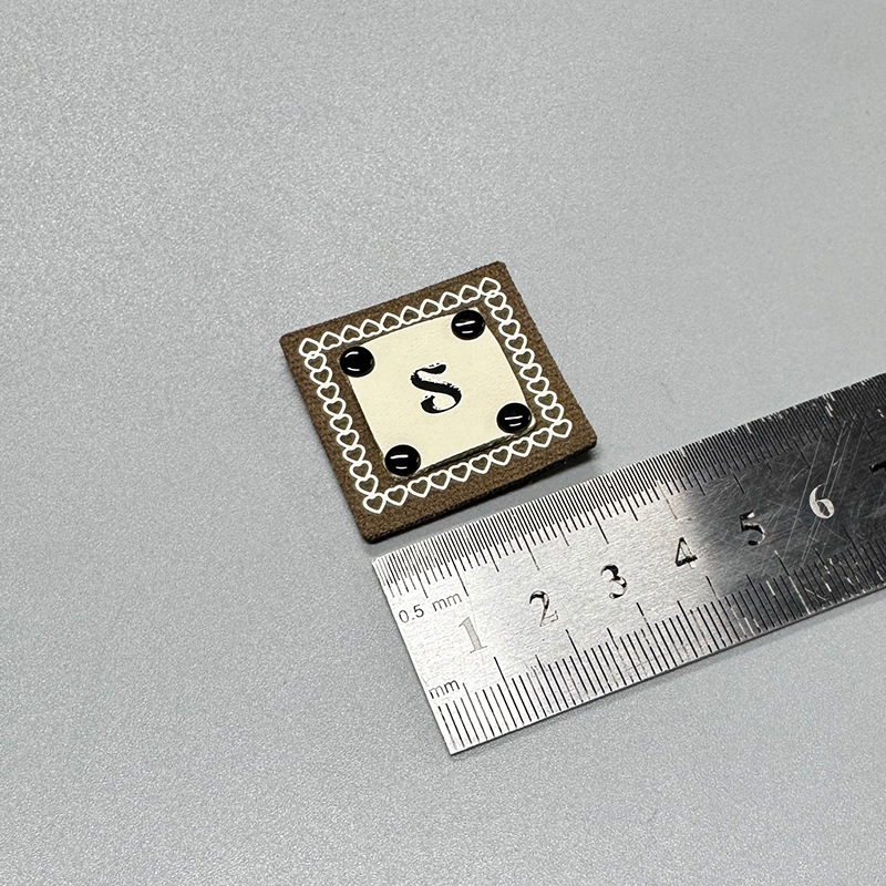 皮标4541541.jpg