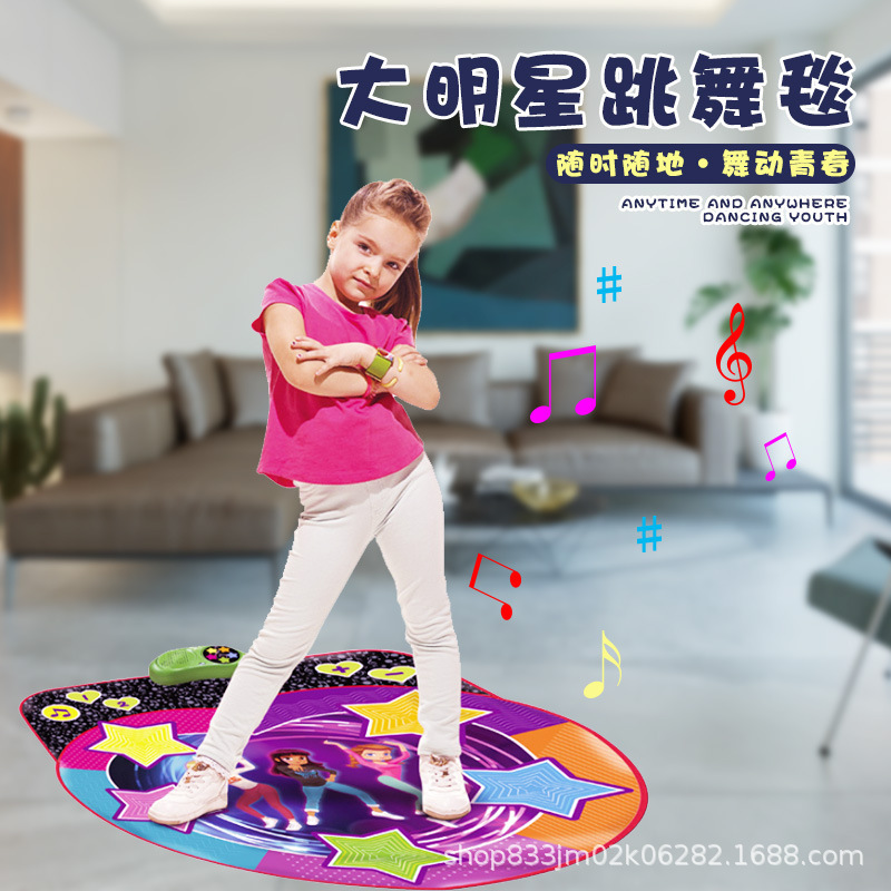 20140965439_180339073