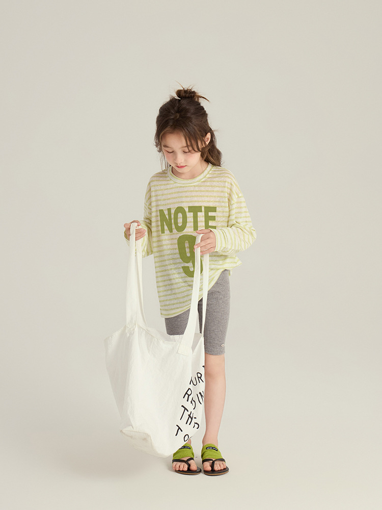 240501 yiyijia163348 whitecube