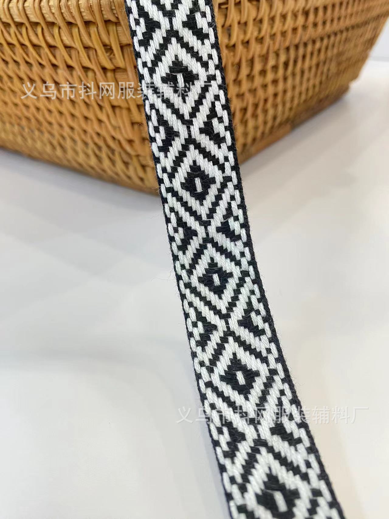 多款民族风提花刺绣织带