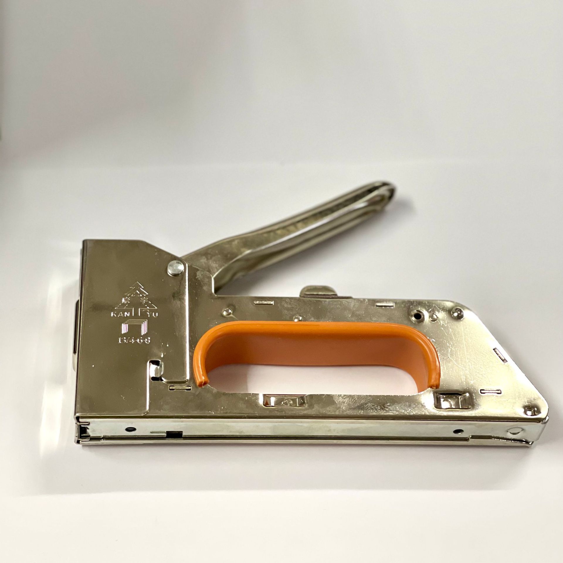 c1b342f79364b3cc9a77b5682233e5