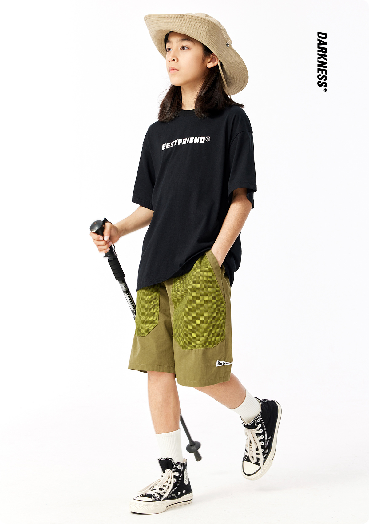 D241C922+模特_01.jpg