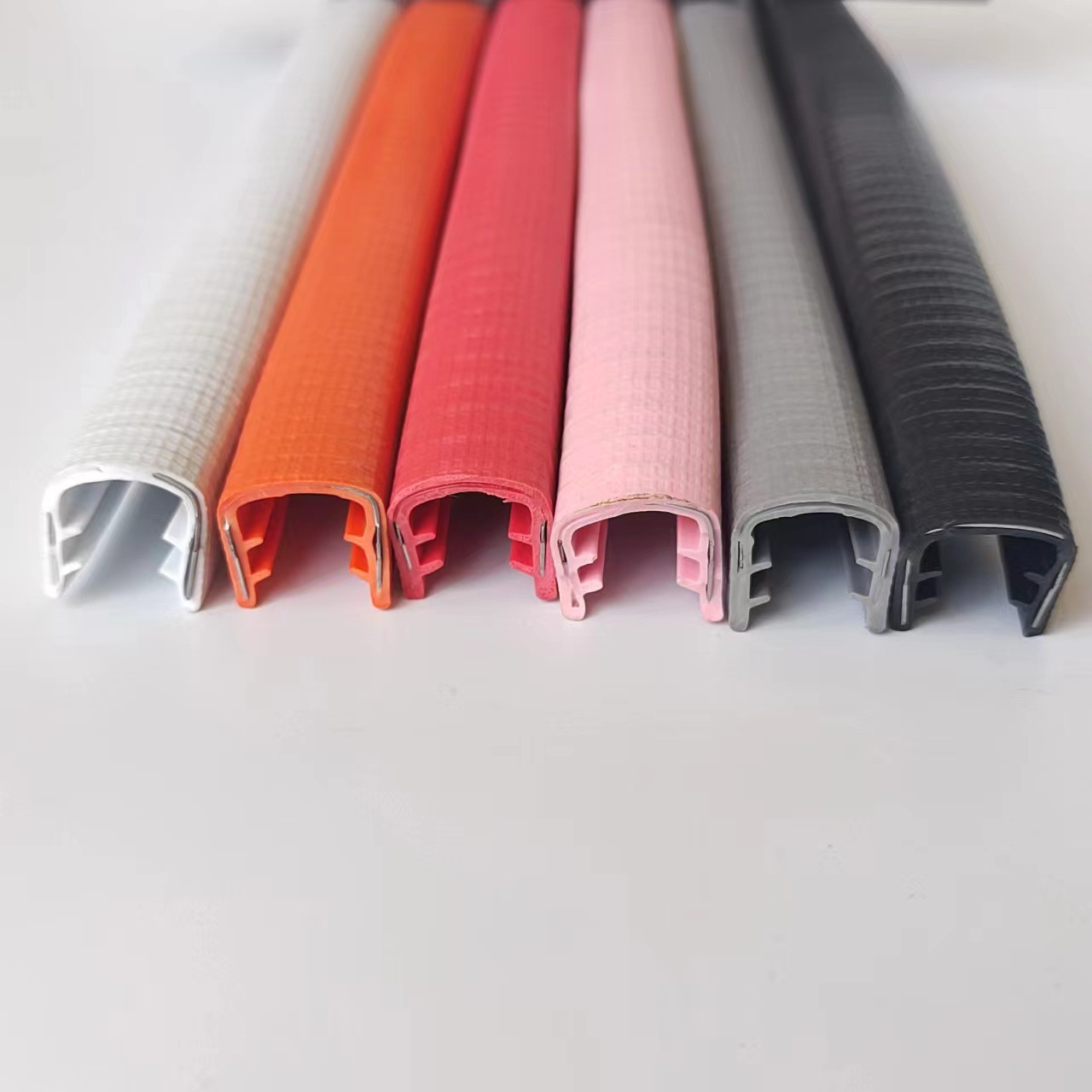 4d0449f7-7a07-442d-b547-09b718