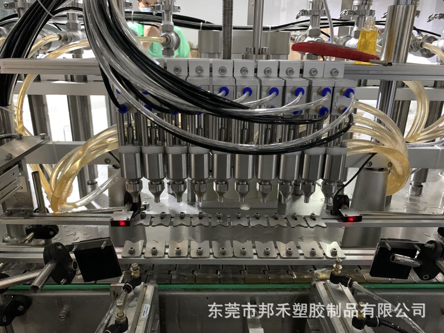 灌装机微信图片_202103121638442 (3) -
