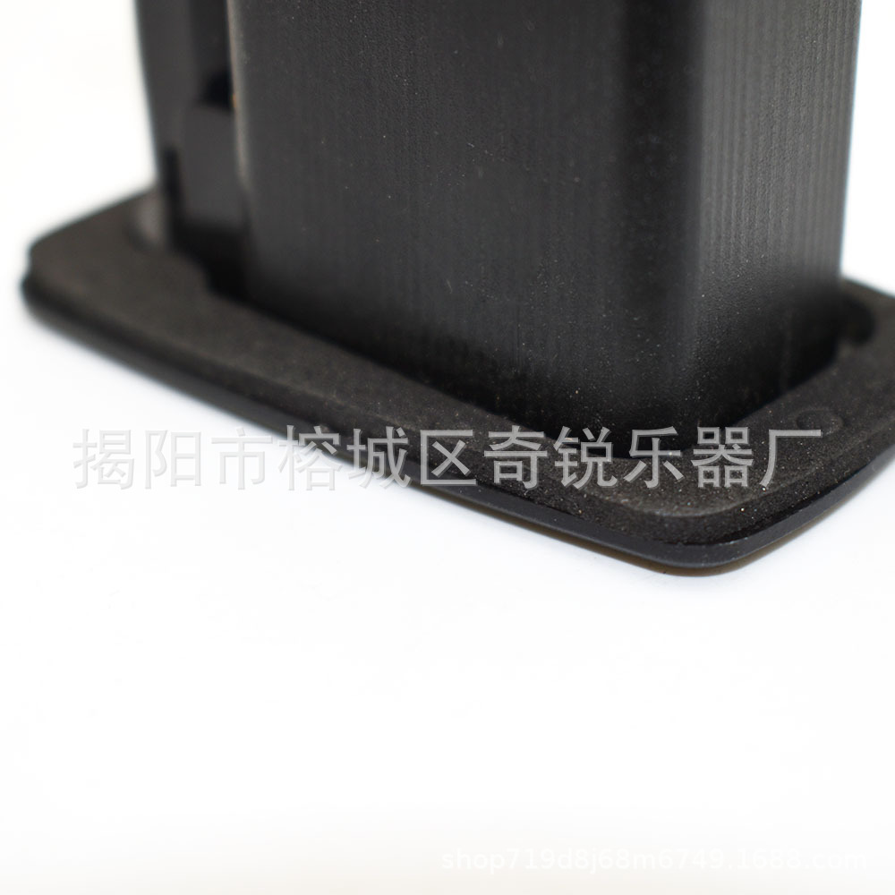 MI0684-battery box_8