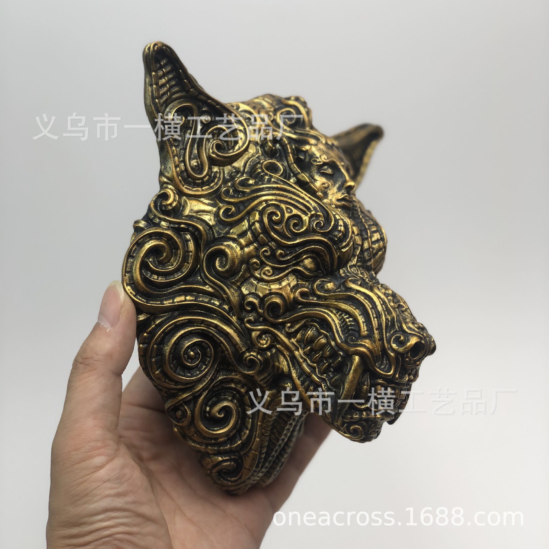 华丽的狼雕像墙饰树脂树脂工艺品摆件