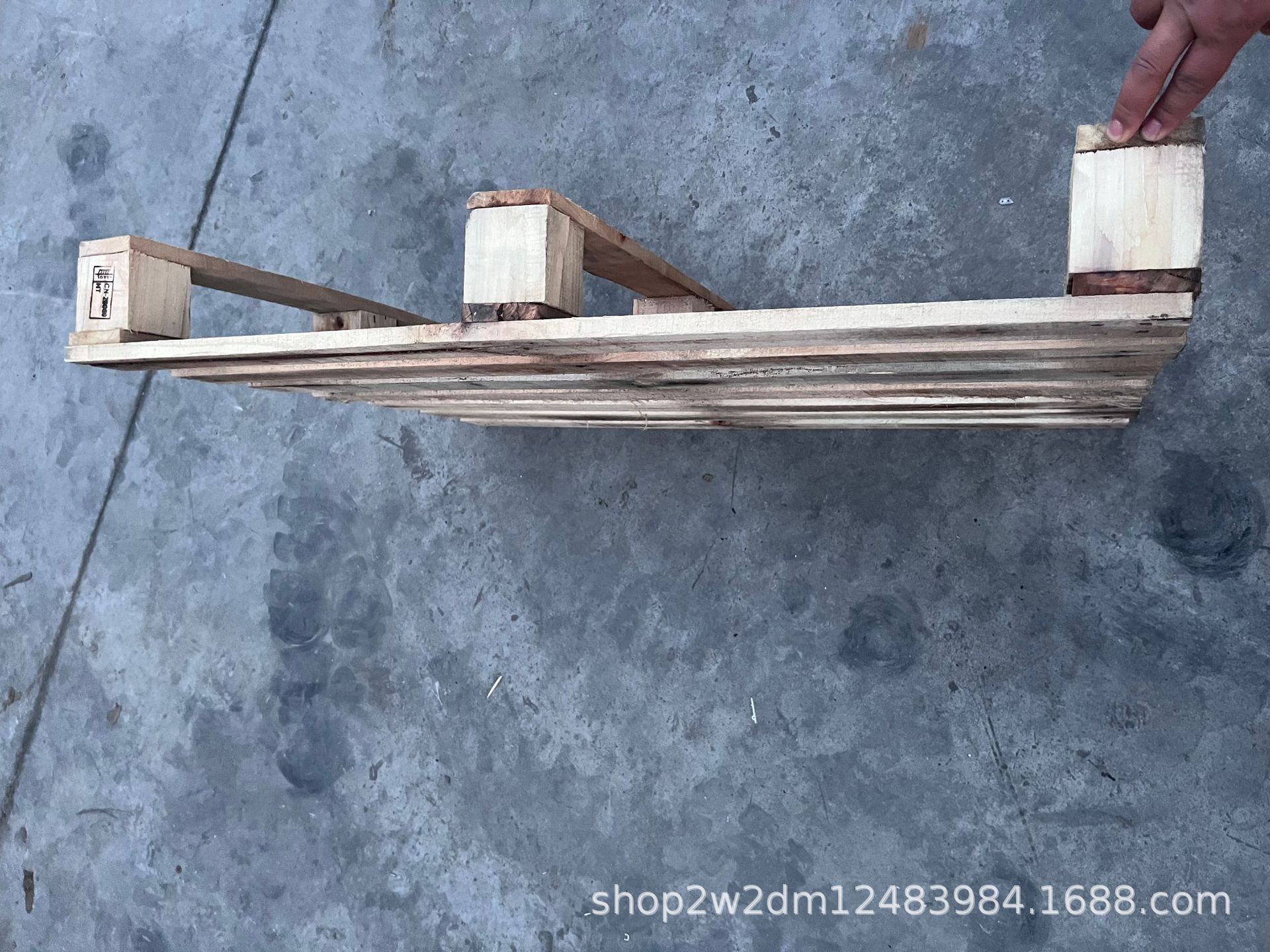 5b07f104258bf6cfebd3134754f10a