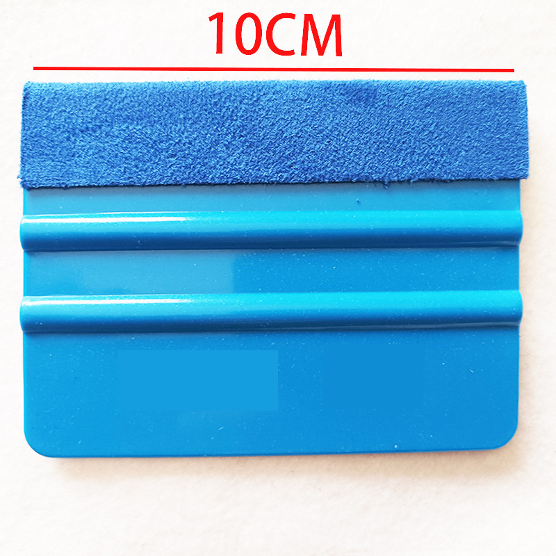 蓝色布刮板贴好的