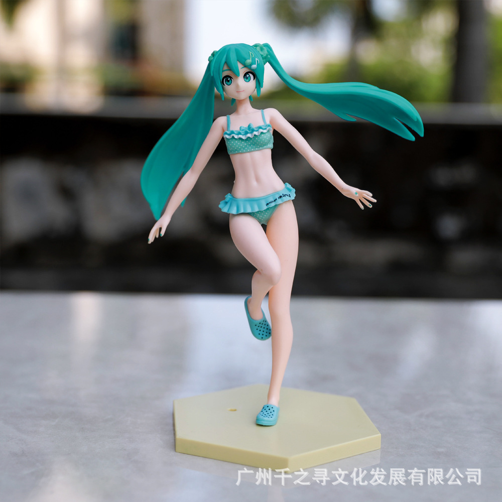 泳装初音  2.jpg