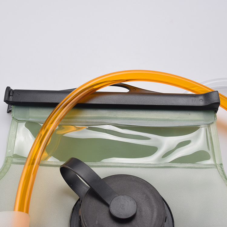 13408469540_1913580441