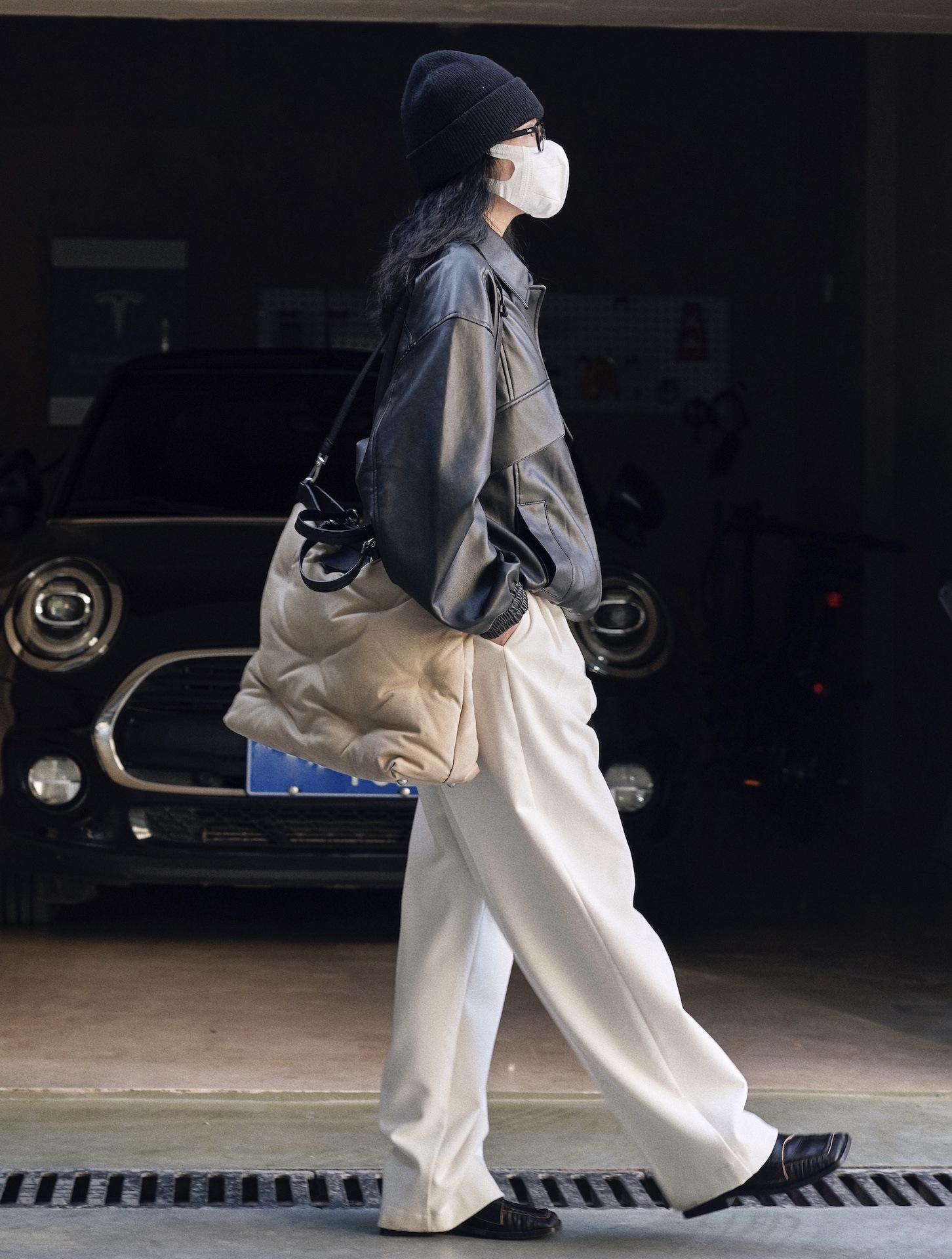 E1B86B45-5DD9-4201-AD1A-586798