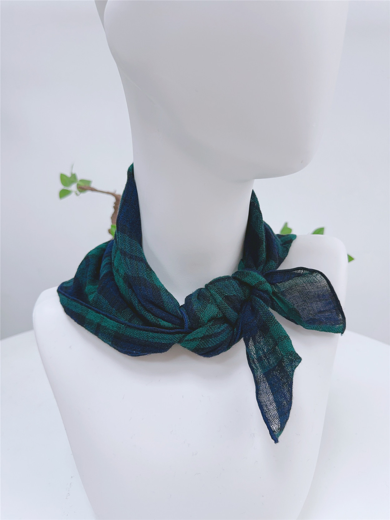 棉麻绿色大格子方巾(8)