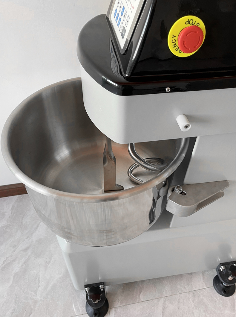 高比克X5 搅拌机半包粉打粉机双动双速和面机商.jpg