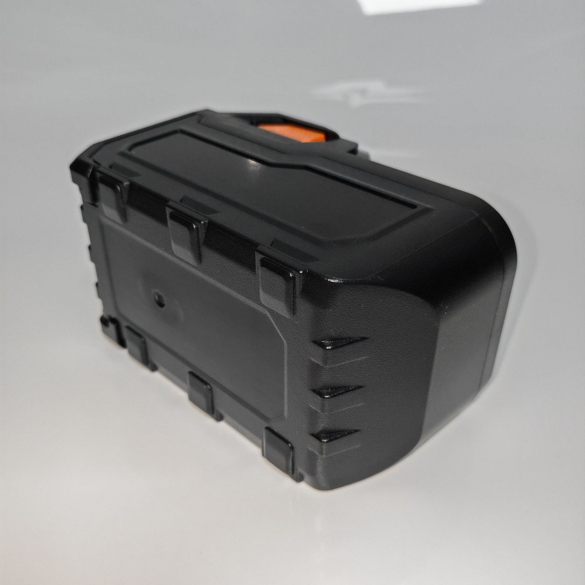 AEG-L1890R-15-186AL (41).jpg