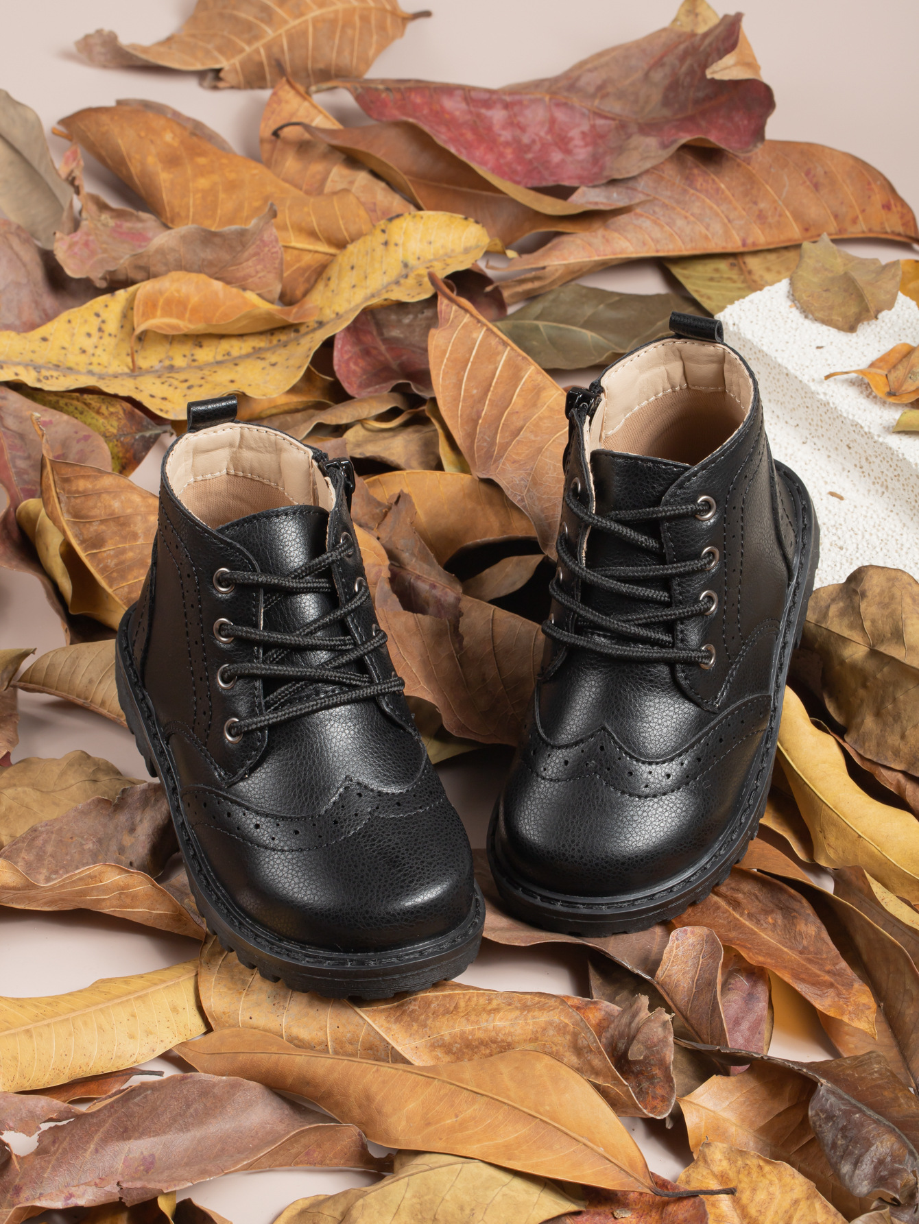 黑色 场景2 (3).jpg