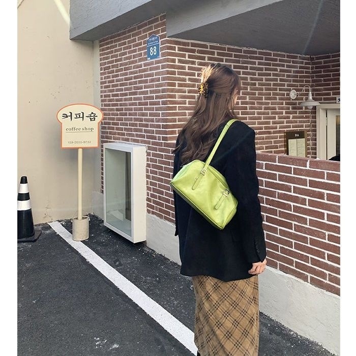 ee51a9a2-6c4a-4f60-af8f-2ee53c222de1.jpe