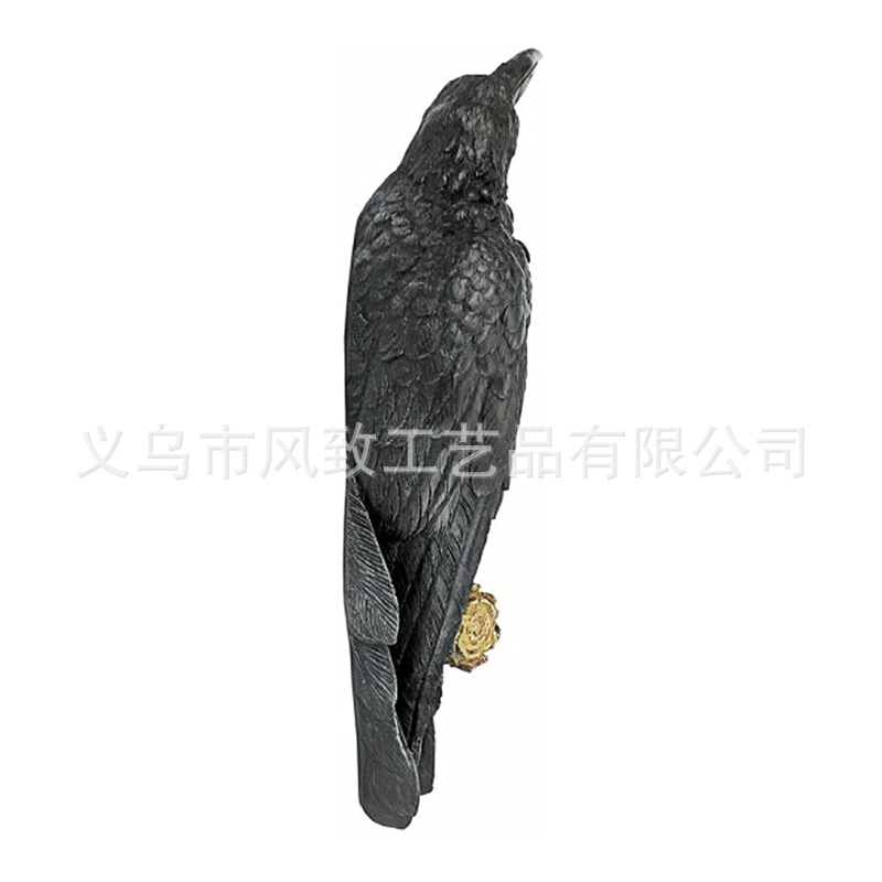 Gothic-Crow-Sculpture-Garden-D