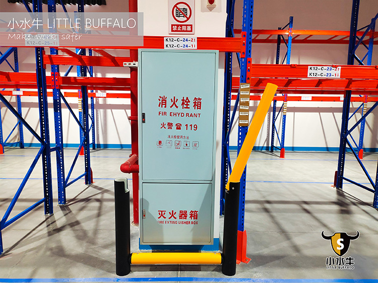 柔性护栏柔性防撞护栏弹性护栏高分子护栏货架护脚货架护角货架护栏工厂护栏车间护栏车间栏杆仓库护栏电梯护栏消防栓护栏电器柜护栏防撞柱防撞系统装卸平台护栏消防栓灭火器防护 (1).jpg