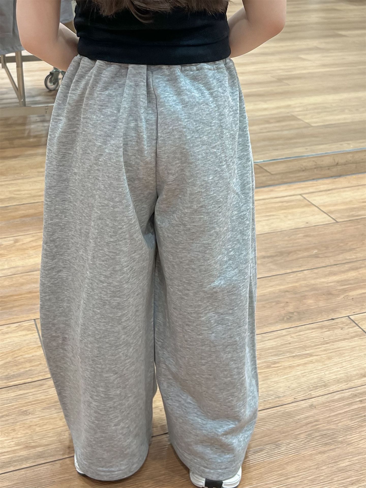 O1CN01sHr3GB28KD1fNLhcm_!!1035