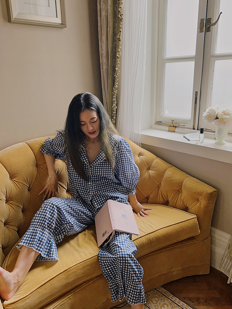 0C8AAF01-51CA-4D19-B8F8-533437