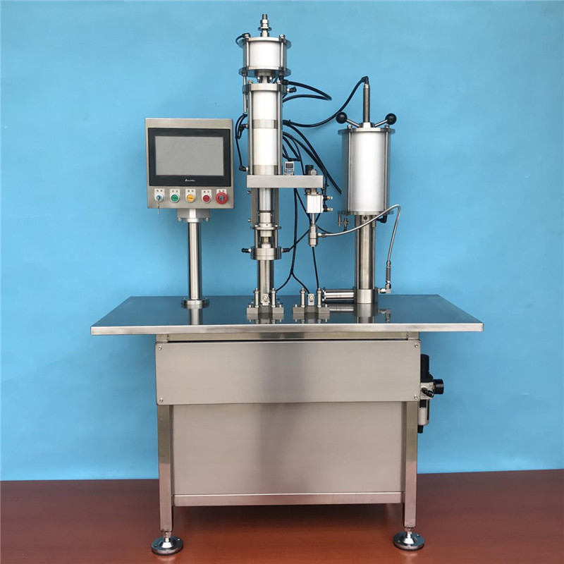 半自动二元包装气雾剂灌装机.jpg