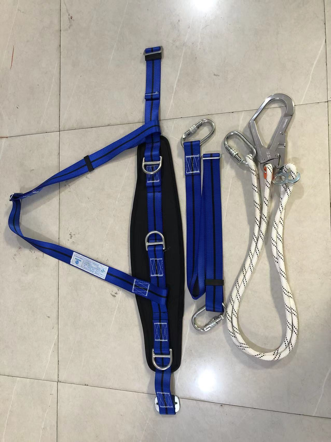 99ffeb8510f11387a2298628300045