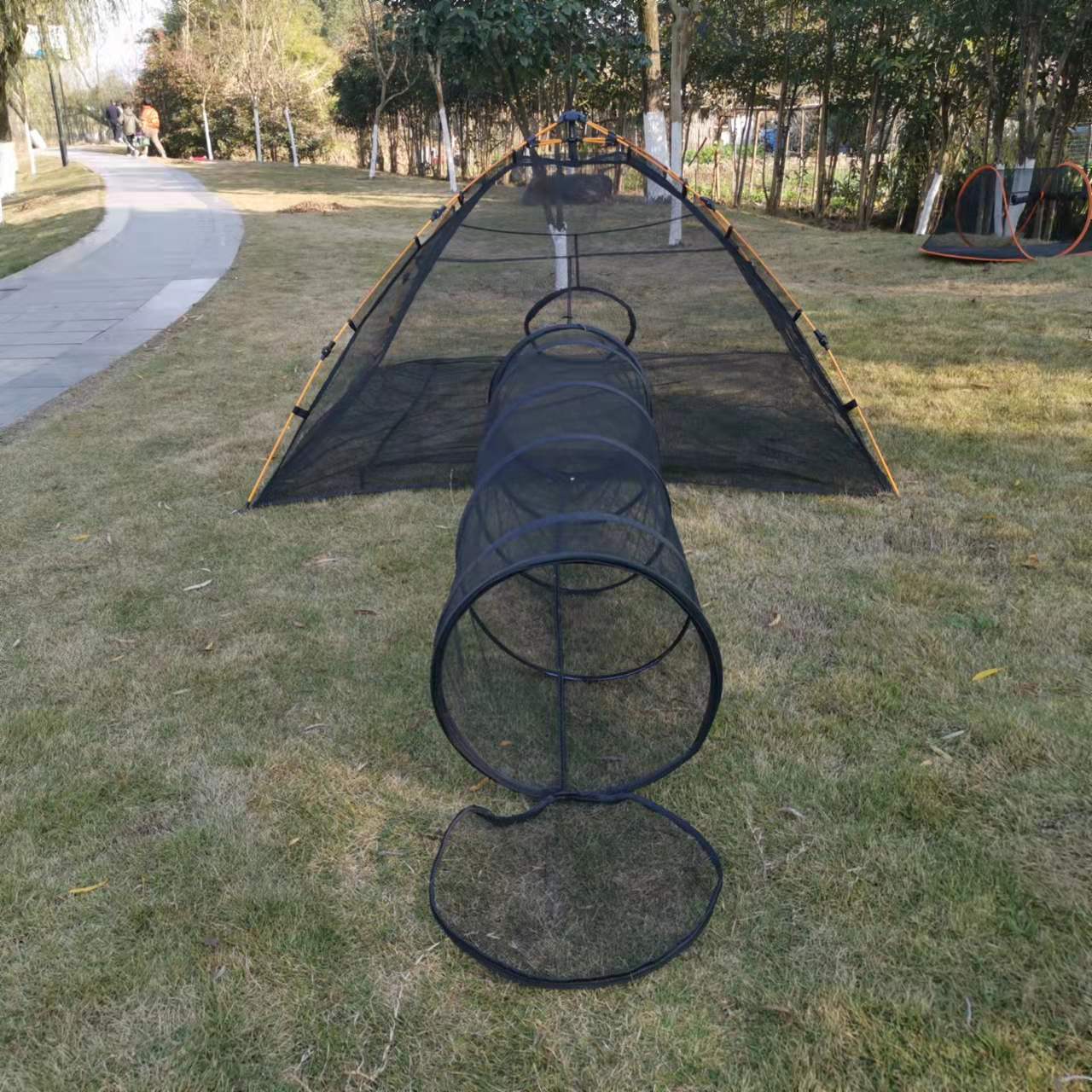 猫隧道