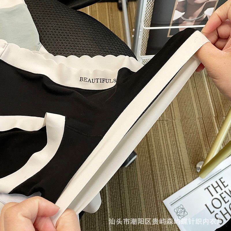 1C80AEDD67479B66F2B8D6BAFA4F65