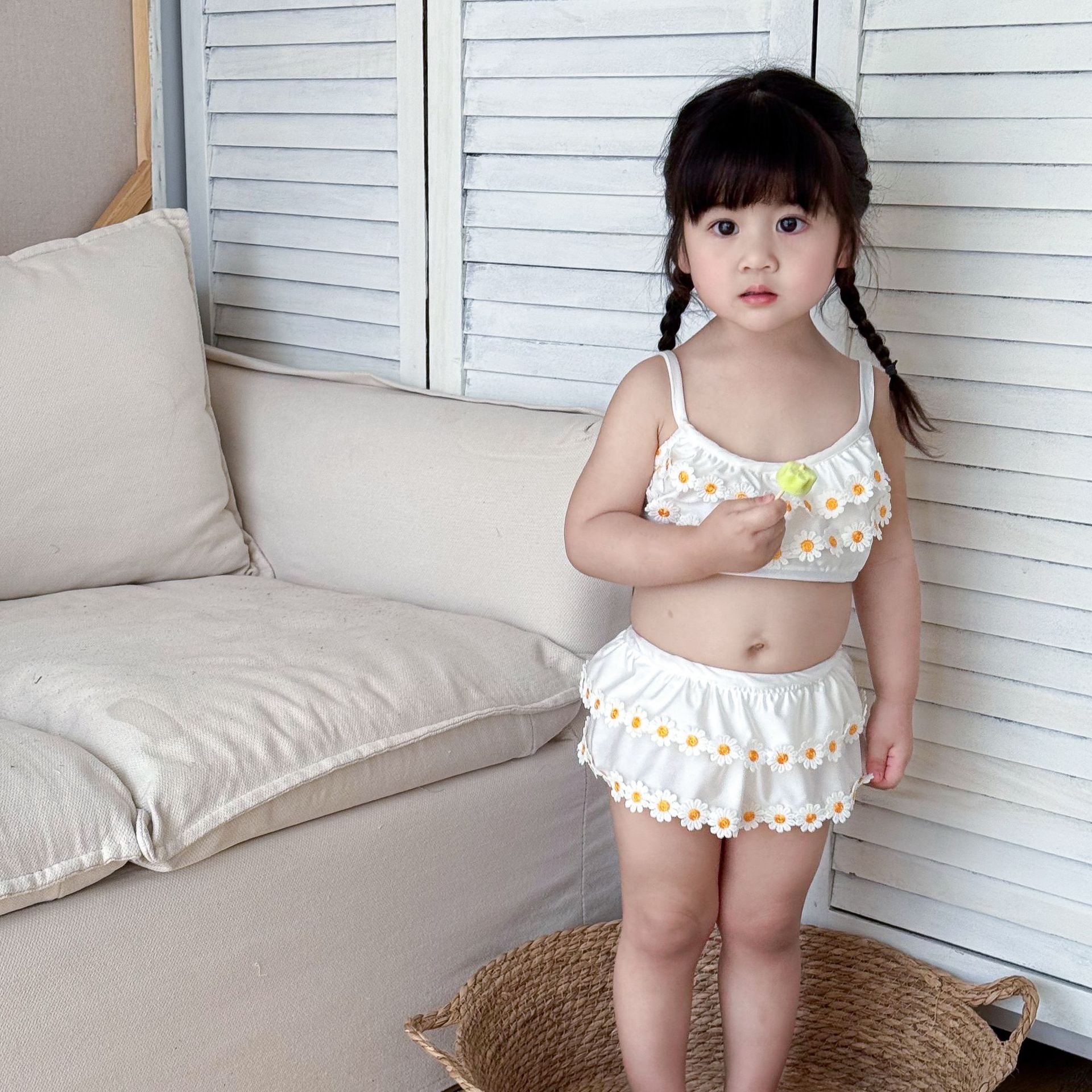 80E2314A4C565E0DD2F94F2C390E07