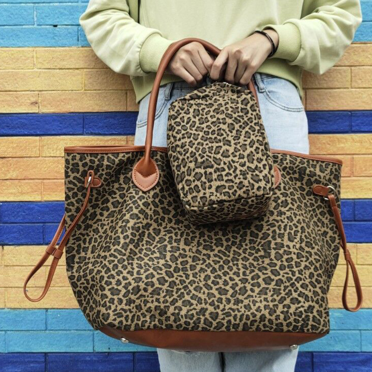 H04f856ae597144d2b32a1996efc5a