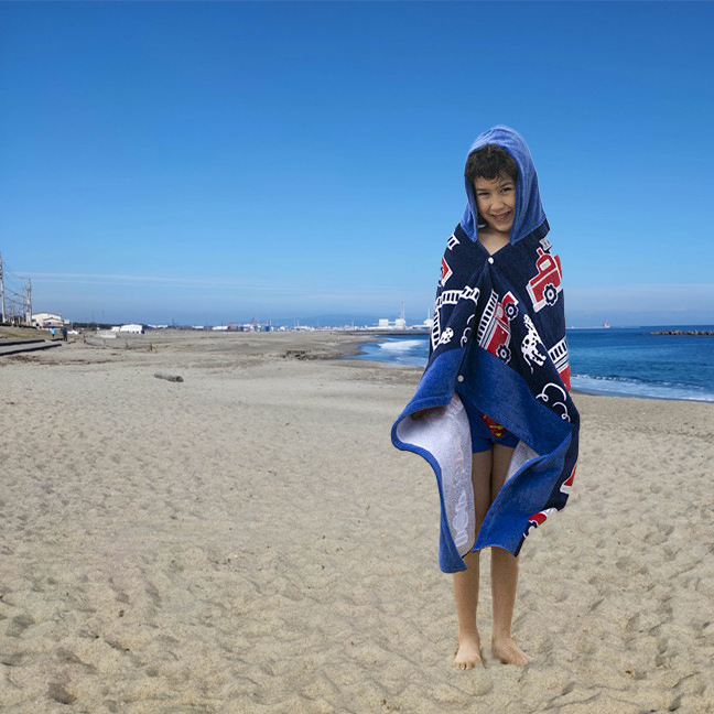 4269862160_2106225146