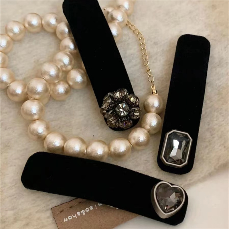 7b84175bc376bed603bce4e64a5a6e