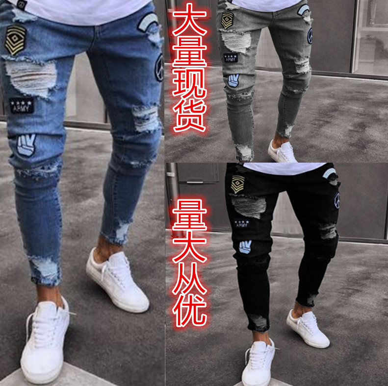 12851370930_1394958488 (1)