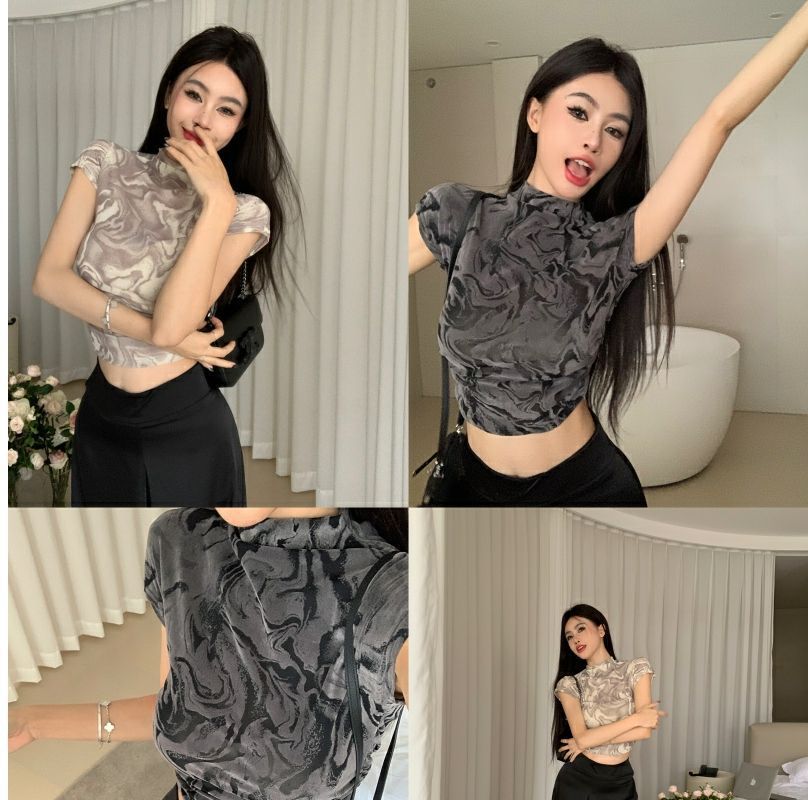 复制_欧美修身性感短款露脐短袖T恤女夏美式辣妹.jpg