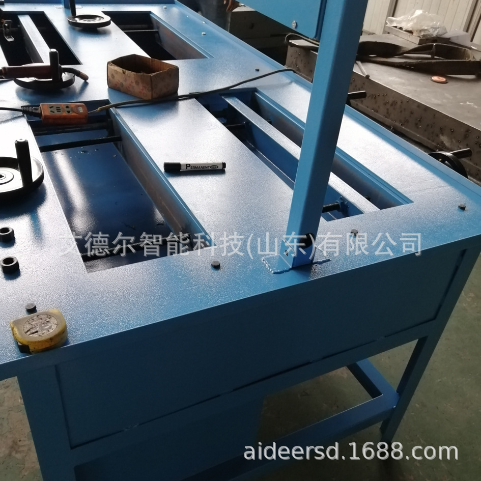 HDS2010-台钳工作台-钳工桌-四工位钳工台-(5)