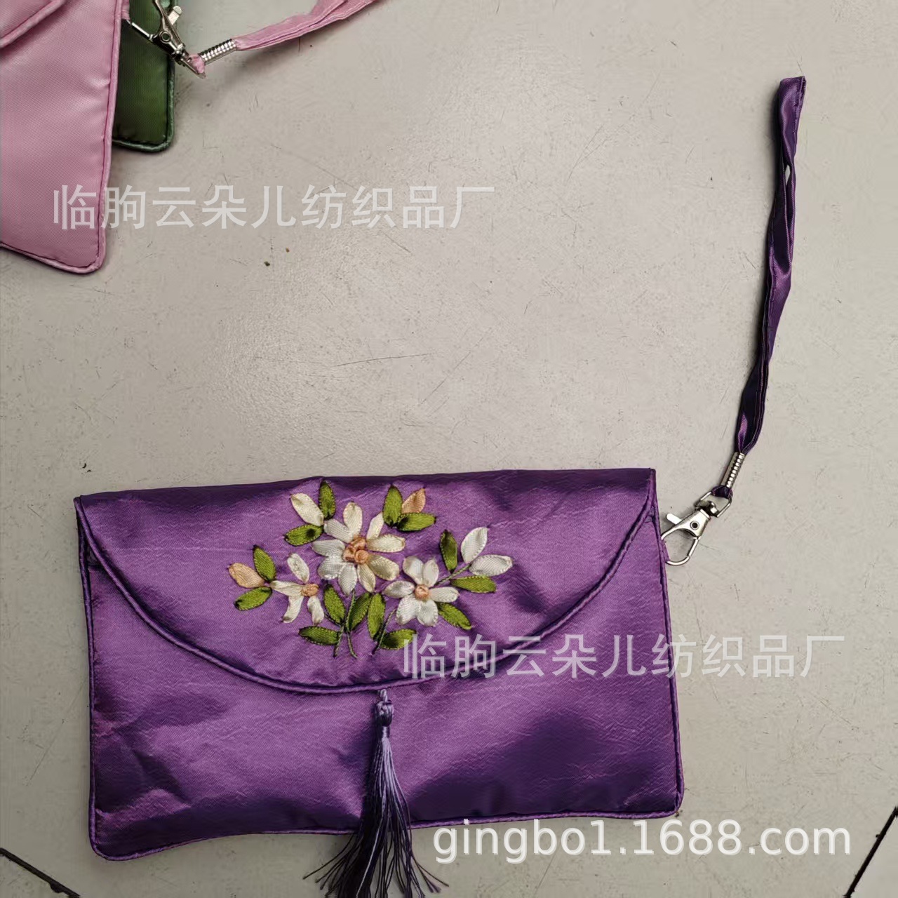 大钱包紫罗兰