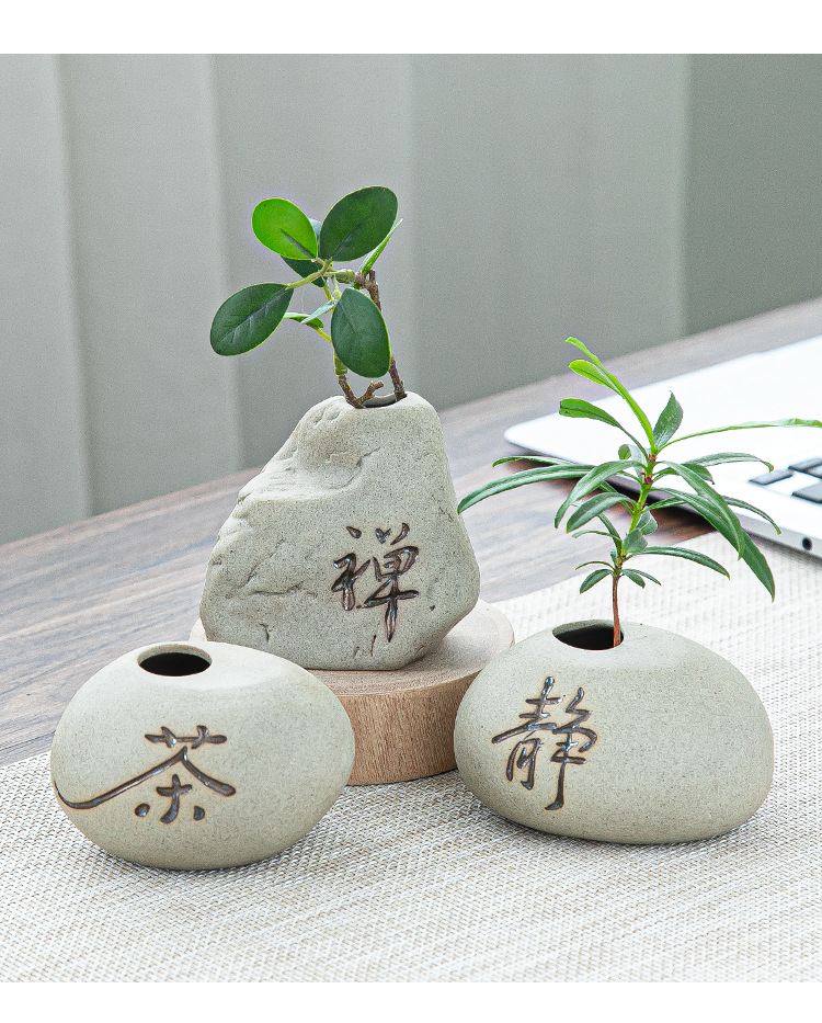 新款中石头花器_11.jpg