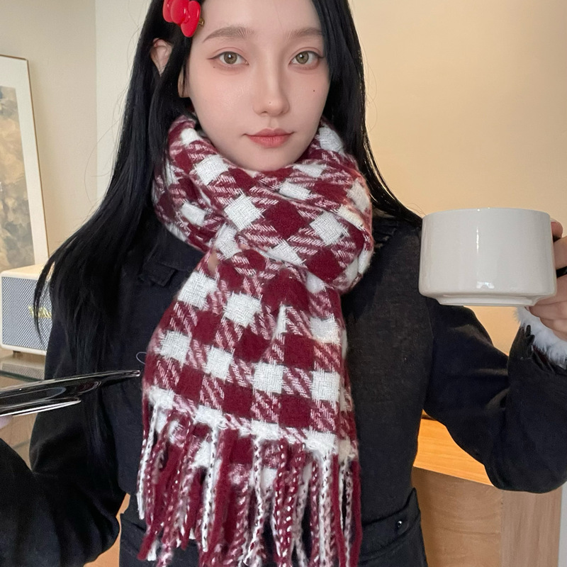 12.小方块格红色（195X60CM左右）