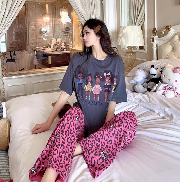 短长深灰五黑芭比女孩