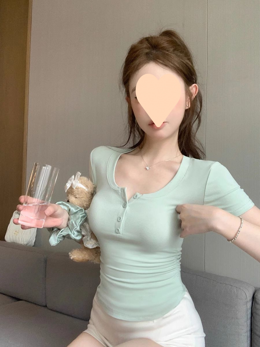 ad30e699-c760-4845-a1f6-8f9d427cf532.jpe