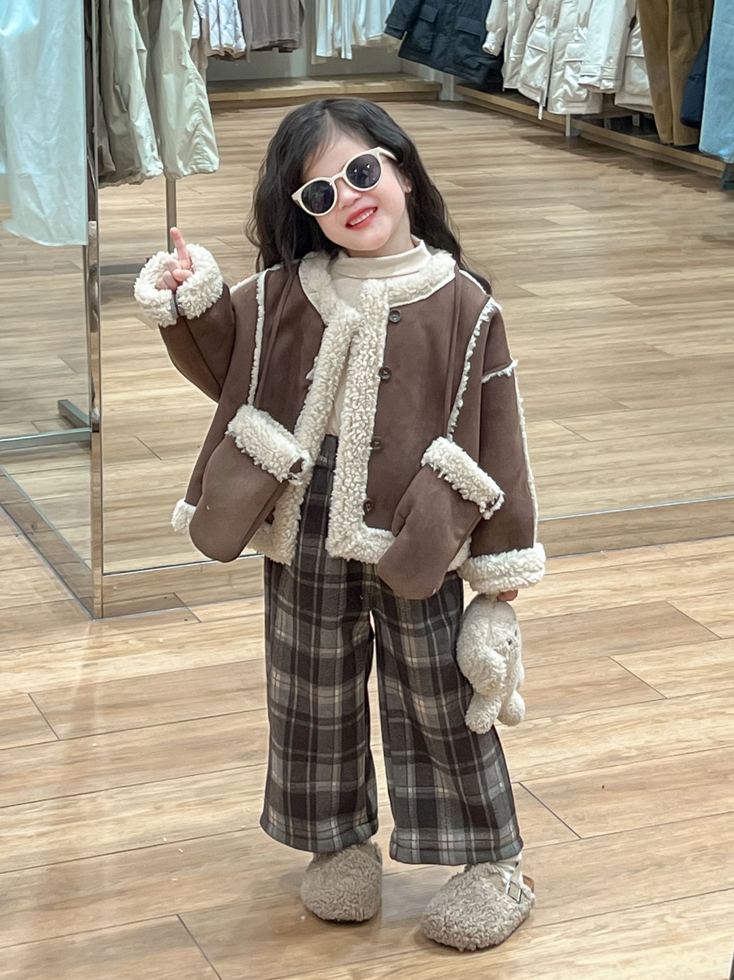 O1CN01HgAOou28KD4Ub6jmo_!!1035