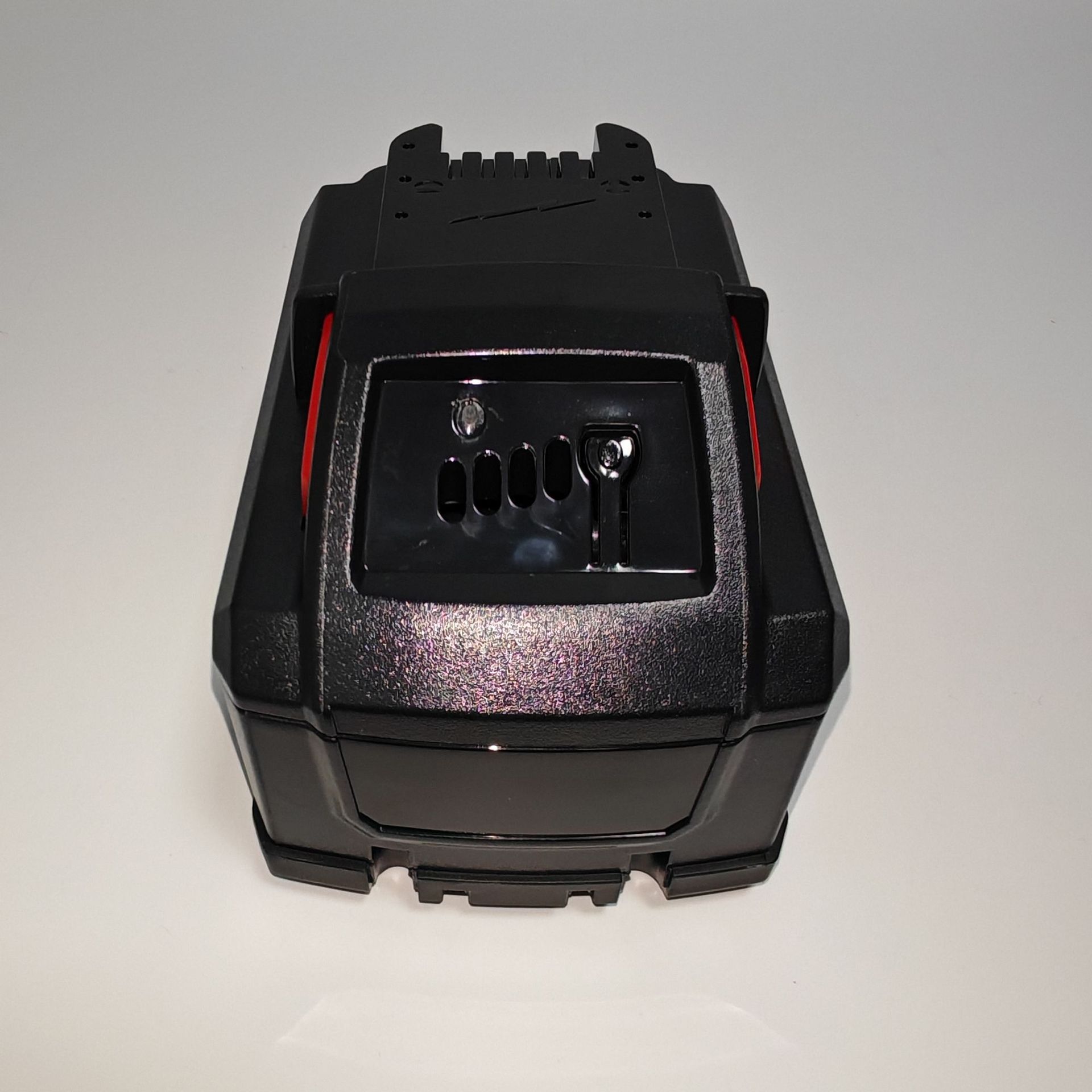 M18-10-217AL (8).jpg