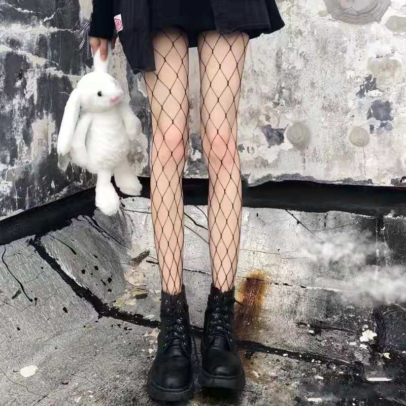 027