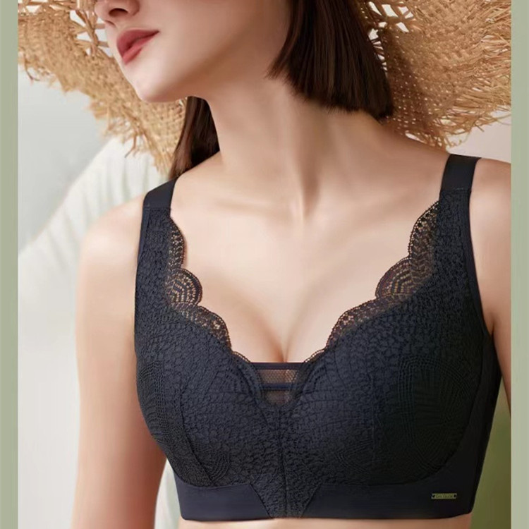 大胸显小聚拢内衣