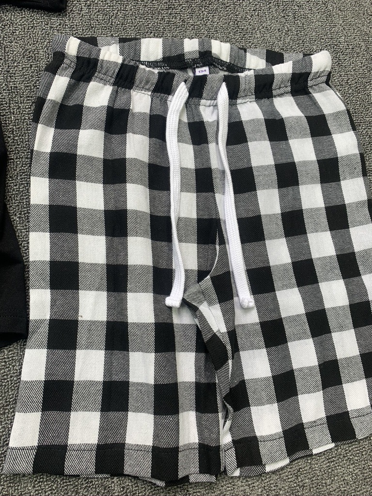 2DF3D967-335C-4F9A-9D21-53FE18